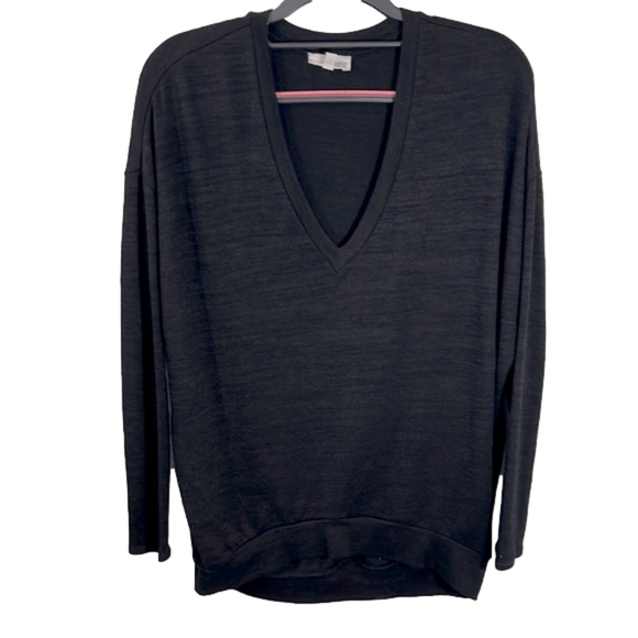 Aritzia Wilfred free sweater - Picture 1 of 6